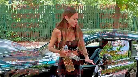 Viața de lux pe care o duce Gabriela, femeia care ar fi fost amanta lui Vasile Turcu și care l-ar fi sedus pe Adi Ilie! Cum a apărut într-o zonă selectă a Bucureștiului