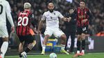 Fotbalistul din Premier League, dat afară pentru că a fost prins că dădea mesaje unei fete de 15 ani
