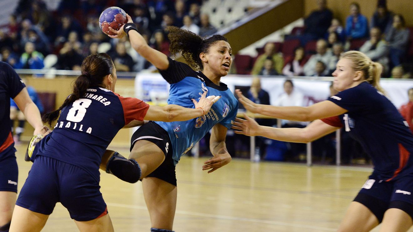 Situație incredibilă la meciul CSM București - HCM Rm. Vâlcea. Cele 4 brazilience din lotul campioanei României au refuzat să joace în această partidă! OFICIAL: "Au fost menajate pentru Brașov"