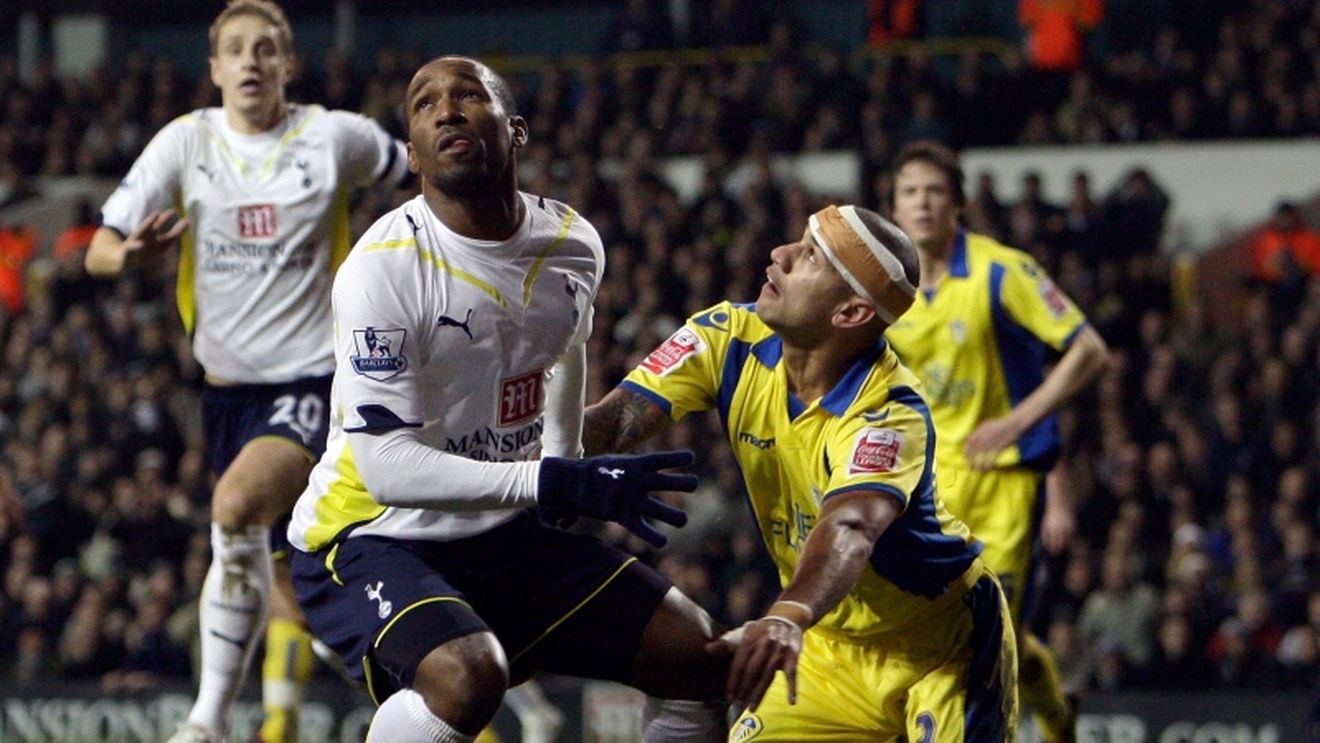 VIDEO** Hat-trick Defoe! Cum să dai un supergol după ce ai "bărbierit" mingea!