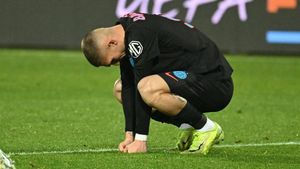 Ce făcea Daniel Bîrligea în timp ce colegii săi scriau istorie în Europa League, în FCSB - Feyenoord 4-3