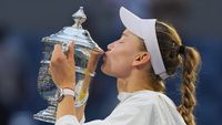 Elena Rybakina, victorie fabuloasă în finala US Open cu Aryna Sabalenka! Noul număr 1 WTA a câștigat o sumă astronomică