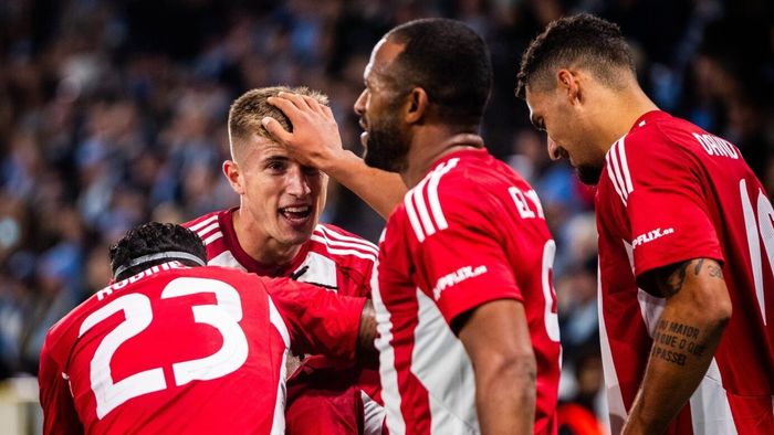 Olympiacos a făcut senzație în derby-ul cu AEK, chiar înaintea meciului cu FCSB. Răzvan Lucescu și PAOK, victorie importantă