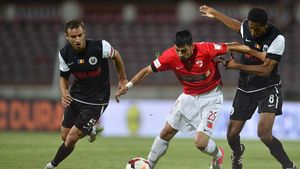 "Ganea e singurul antrenor cu coloană dreaptă!". Dan Bucșa, fost căpitan la U Cluj, face dezvăluiri despre Miriuță, Ogăraru, impresari și culisele fotbalului de la noi. "După ce mă retrag, mă fac hitman și împușc guvernanți"