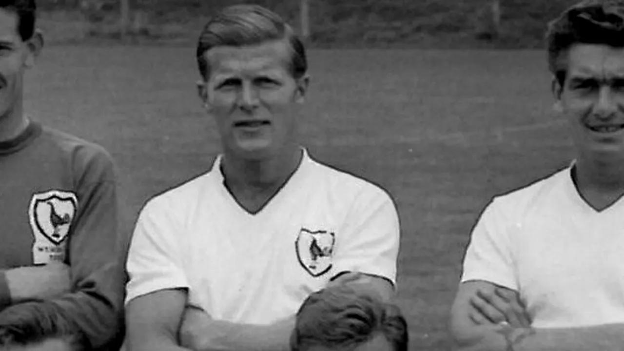 A murit Peter Baker, fundaș al legendarei echipe a lui Tottenham din anii '60
