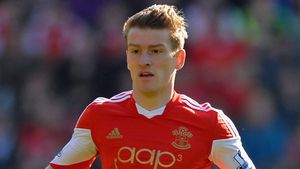Irlanda de Nord, fără căpitan la București. Steven Davis nu face deplasarea pentru meciul cu România