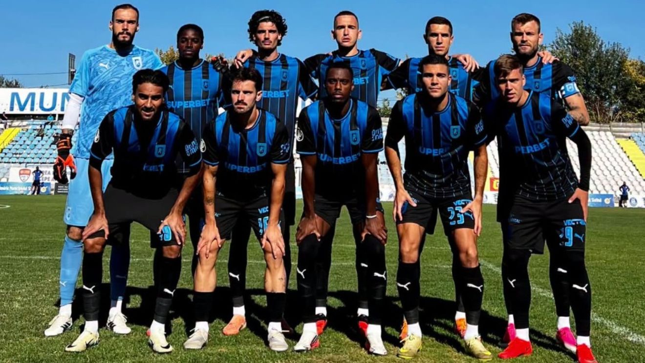 Universitatea Craiova bate cu 4-0, iar Elisor face „dubla” sub privirile lui Mihai Rotaru