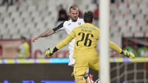 Neschimbat! "Denis, care e cel mai bun fotbalist din Liga 1?". Răspunsul dezarmant de sincer al lui Alibec, urmat de un alt moment în care a spus adevărul: "Da, recunosc, mai fac asta"