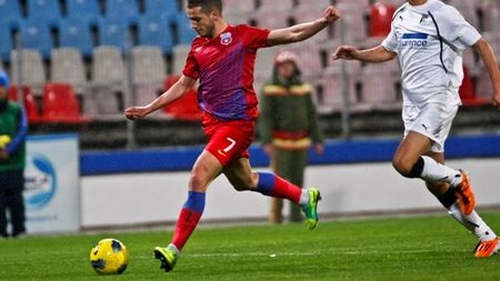 Steliștii, dezinteresați de amicalul "câinilor" cu Barcelona:** "Simpatizez cu BarÃ§a, dar nu-mi place cealaltă echipă"