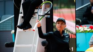 Simona Halep - Saisai Zheng 6-0, 6-4! Video Online. Românca s-a calificat în optimi la Madrid după o demonstrație de forță