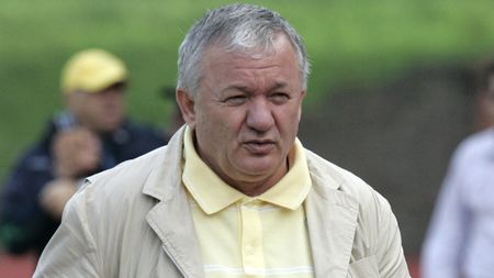 Porumboiu: "Nu arbitrajul l-a adus pe Lăcătuș la limita răbdării!"