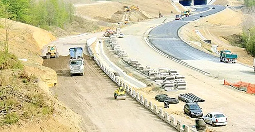 FOTO | Autostrada Lugoj-Deva, un dezastru! Cum arată șoseaua la 6 ani de la începerea lucrărilor