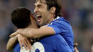 Cu ei se bate Steaua pentru primul loc în grupă:** "Schalke ori îți dă multe, ori se face de râs"