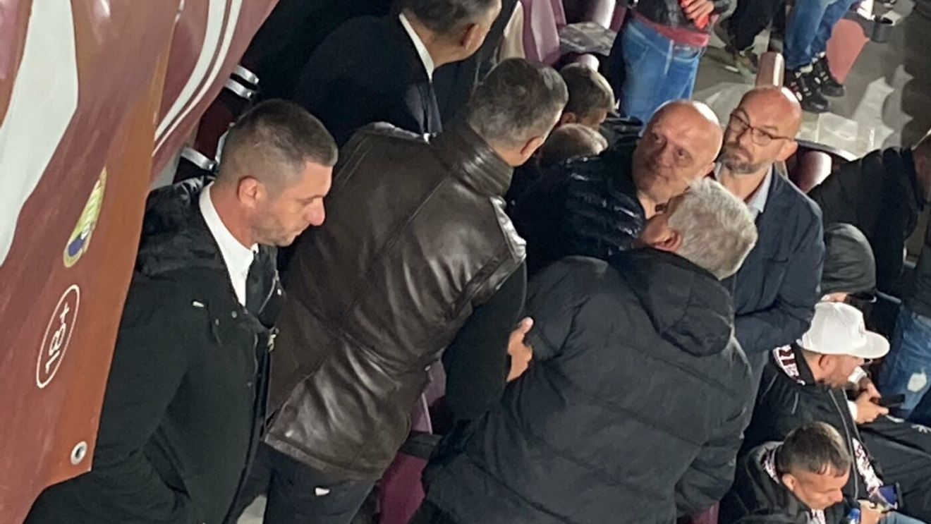 Apariție surprinzătoare la Rapid - Gaz Metan! Unul dintre apropiații lui Gigi Becali a mers pe stadionul din Giulești | FOTO