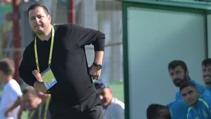 Ianis Zicu a vrut să demisioneze după ”cel mai mare eșec din cariera mea de antrenor”. Ce l-a făcut să se răzgândească