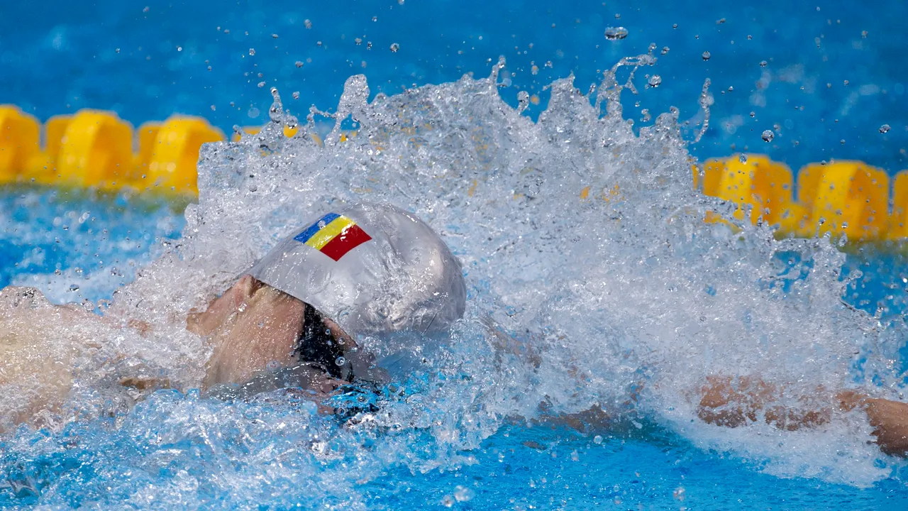 Europenele de natație. Ștafeta tricoloră de 4x100 m liber - locul  6. Robert Glință, nou record național la 100 de metri spate (53,43, în serii), a încheiat finala tot pe locul 6