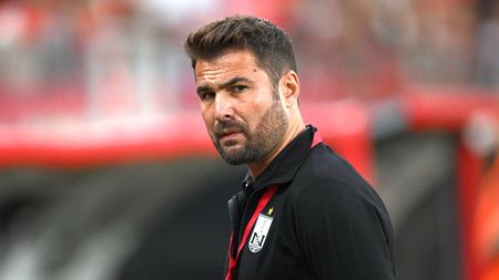 Adrian Mutu i-a exasperat pe fanii lui Neftchi Baku! Azerii i-au cerut demisia după ultimul eșec: „Nu e un antrenor bun! Nu știe să joace fotbal!”
