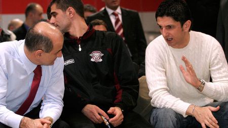Rapidul și-a găsit antrenor:** "Vineri îi dau răspunsul lui George!" Copos le prelungește contractul jucătorilor, urmașul lui Lucescu amenință cu revoluția