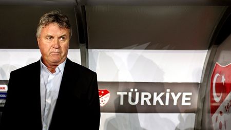 Hiddink: "Mă bucur că am învins în primul meu meci la Istanbul"