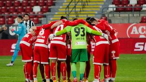 UTA joacă la Szeged singurul amical al iernii, brazilianul Roger vine după Anul Nou: „Sperăm să profităm de calitatea și polivalența sa”