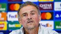 Contre la nivel înalt înainte de decernarea Balonului de Aur! Luis Enrique l-a pus la punct pe Jose Mourinho