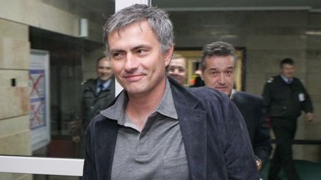 Jose Mourinho: "Sunt foarte mulțumit de  Cristi Chivu!"