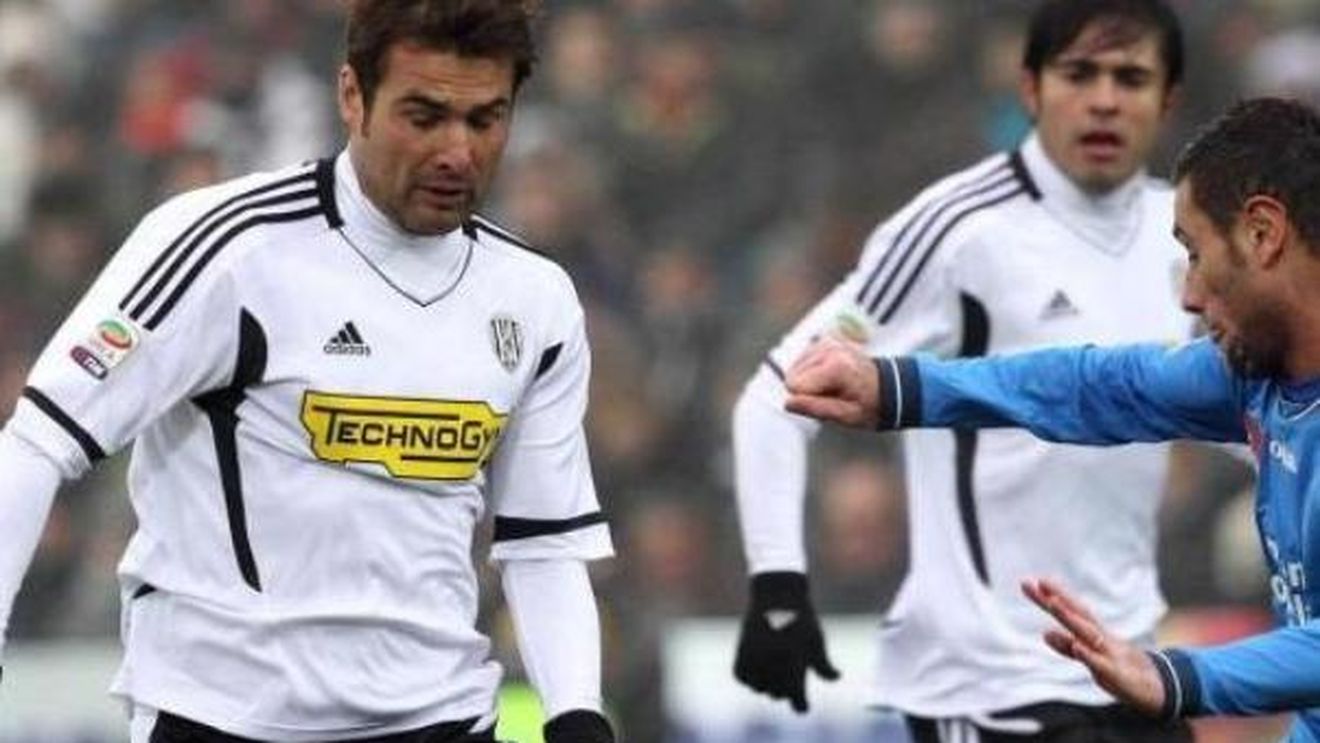 Cazul Mutu, clarificat de Cesena:** "Adrian nu poate face nimic fără echipă" De ce s-a cerut Briliantul afară la Roma