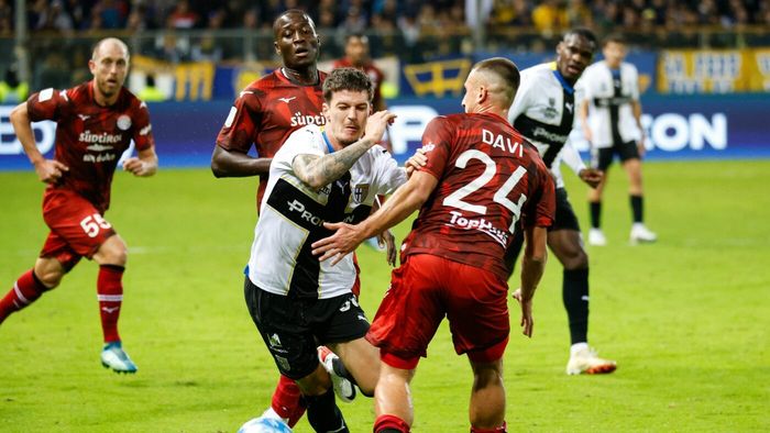 Dennis Man, la un pas de un transfer istoric la AC Milan sau AS Roma! Parma l-a chemat de urgență la negocieri: italienii confirmă ProSport și interesul „echipelor mari”