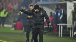 Aurel Șunda, omul care a promovat CFR Cluj în 2004: "Dan Petrescu este exact antrenorul de care are nevoie fotbalistul român. Altfel nu merge" | INTERVIU