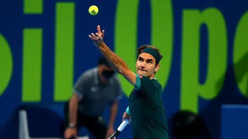 Roger Federer, spectacol și victorie superbă după 405 zile de pauză! Elvețianul a impresionat la Doha și a ridicat spectatorii în picioare | VIDEO