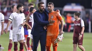 Adi Mutu l-a sunat pe Horațiu Moldovan după debutul la echipa națională a României. Ce i-a transmis portarului de la Rapid. „Ne-a salvat de la un rezultat dezastruos!”