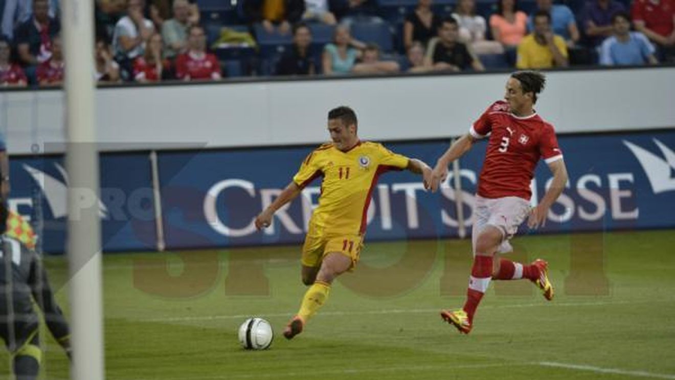 Presa elvețiană critică evoluția echipei lui Hitzfeld: "Am căzut în capcană! Românii au fost limitați, dar eficienți și energici"