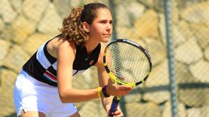Ce mândrie! Cea mai tânără jucătoare din clasamentul WTA este o româncă! Briana Szabo a câștigat puncte la doar 15 ani
