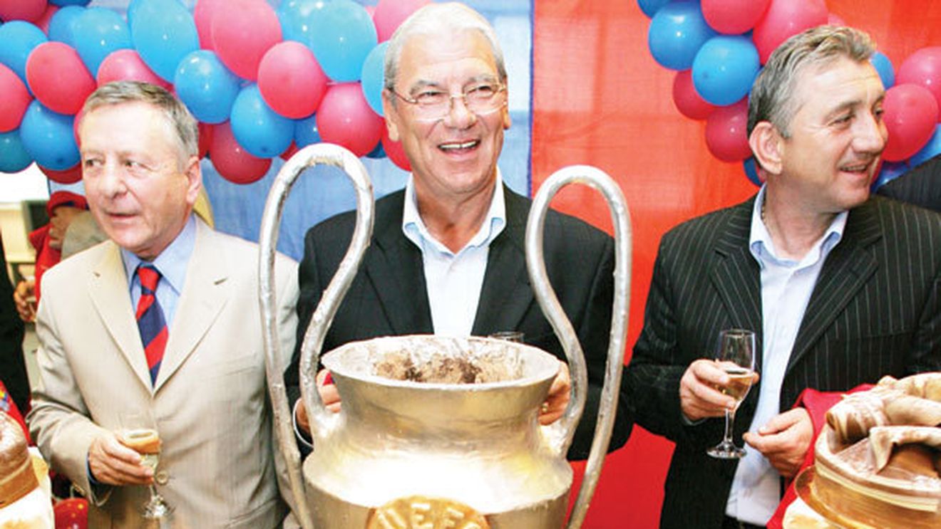 Emeric Ienei împlinește azi 84 de ani! Dezvăluie într-un interviu cum ar fi putut câștiga Steaua finala de la Sevilla în doar 90 de minute de joc