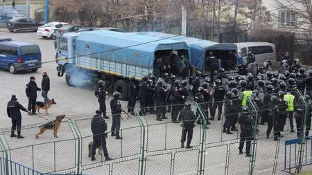 Scandal uriaș înaintea derby-ului CSA Steaua - Dinamo! Ultrașii s-au luat la bătaie și Jandarmeria a luat măsuri: „Au fost identificate!” | VIDEO