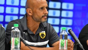 A bătut-o doar pe Craiova și a fost demis. Patronul lui AEK Atena n-a mai avut răbdare cu Miguel Cardoso și a intrat în vestiar