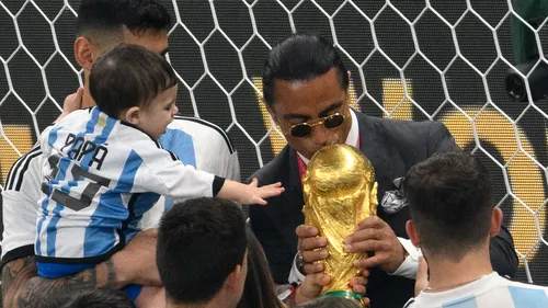 A venit nota de plată pentru Salt Bae, după ce a intrat pe teren și a sărutat Cupa Mondială! Ce sancțiuni a decis FIFA să aplice împotriva celebrului bucătarului turc