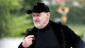 Gigi Becali a luat decizia între George Simion și Nicușor Dan. Răsturnare de situație: „Mai bine să sărăcim!”