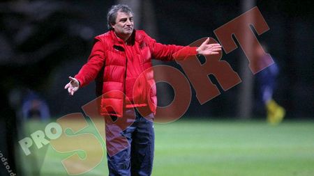 "Mâine decid ce facem cu Diarra,** Giovani ne-a propus alt fundaș"