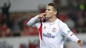 Kevin Gameiro pune Barcelona pe "hold": "Mai am doi ani de contract cu Sevilla și nu mă gândesc să plec"