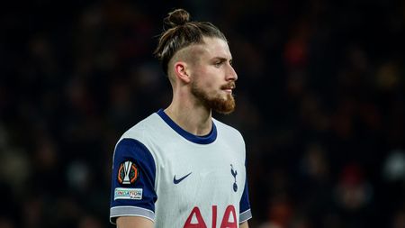 Tranzacția de 4.500.000.000 de euro care îi poate schimba destinul lui Radu Drăgușin. Șeicii qatarezi au resurse nelimitate