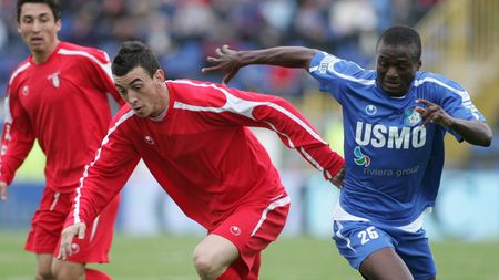 Citește aici comentariul meciului Pandurii - UTA 2-1