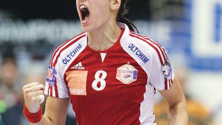 "Neagu de acum, mai bună ca Neagu din trecut!"** Cea mai bună jucătoare a lumii în 2010 speră ca în cinci luni să fie aptă de joc