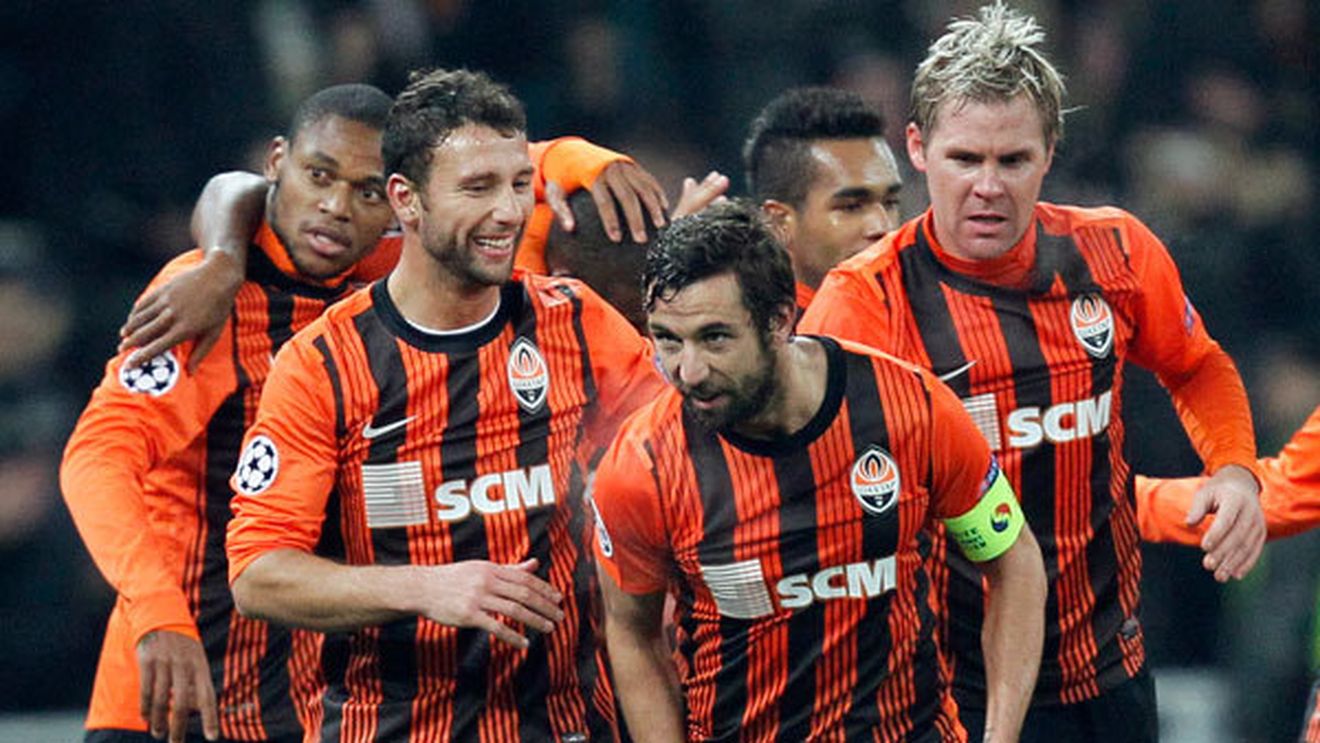 Ahmetov, mai mult decât un patron! Decizie de toată laudă luată de șeful Șahtiorului. FOTO:** Ce tricou va îmbrăca Raț la următorul meci