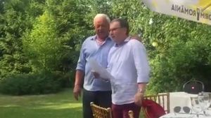 VIDEO | Show de zile mari! Președintele FCSB Valeriu Argăseală i-a compus și recitat o poezie lui Sandu Boc! "E viața mea, cu bune și cu rele"