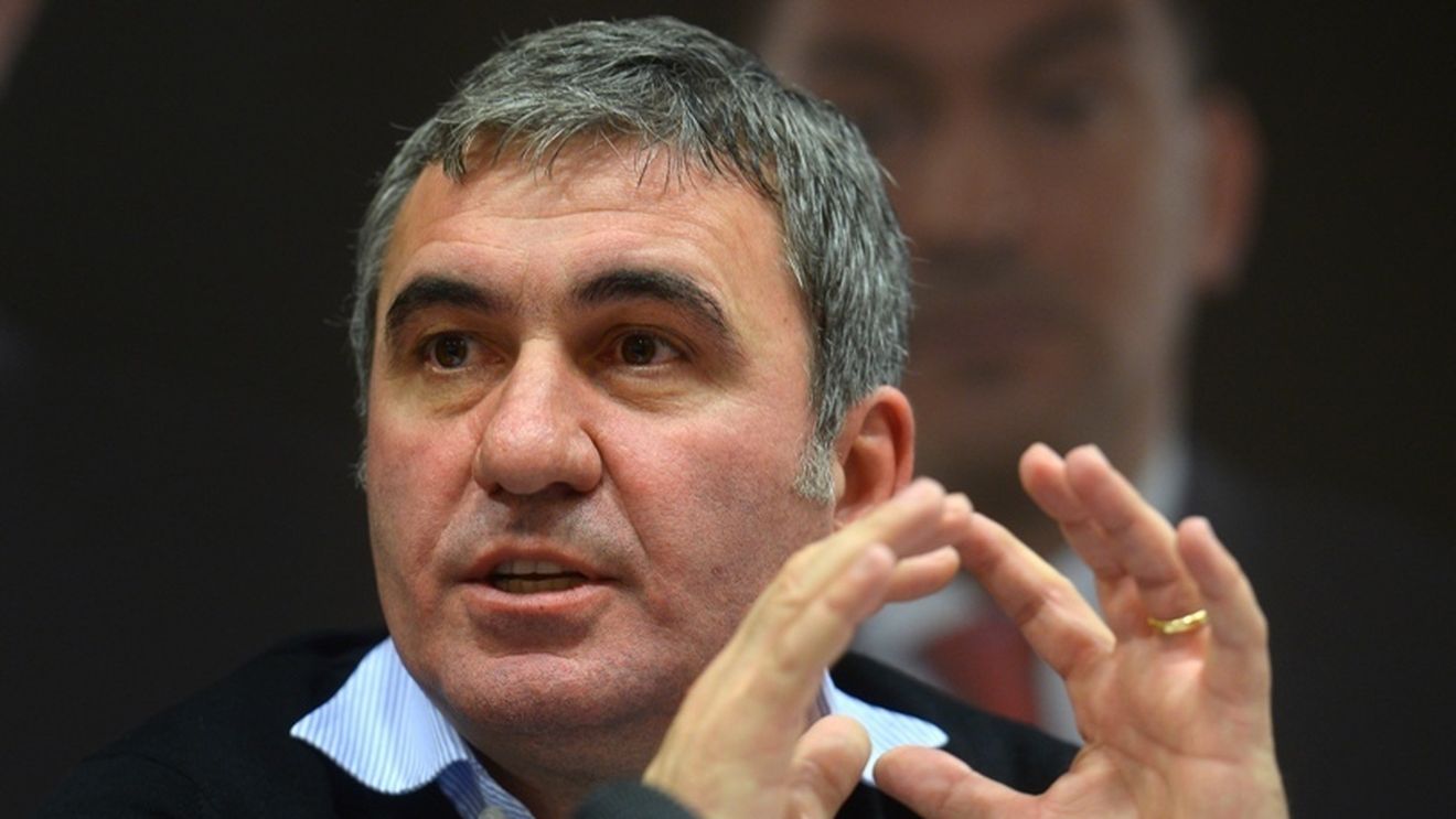Hagi, despre Messi: "Eu m-am născut primul, să respectăm bătrânețea"