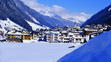 Nu v-ați decis unde să mergeți la schi? Poftiți la Ischgl!