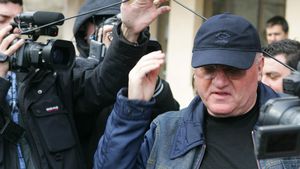 Dragomir amenință Federația:** "Demisia! Ori Prunea ori Sandu!"