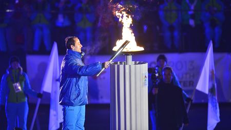 România și-a depus oficial candidatura pentru a găzdui ediția de iarnă a Jocurilor Olimpice de Tineret din 2024! Obiectivul mai greu de realizat decât aeroportul din Brașov, care i-ar putea oferi șanse mari de victorie la CIO