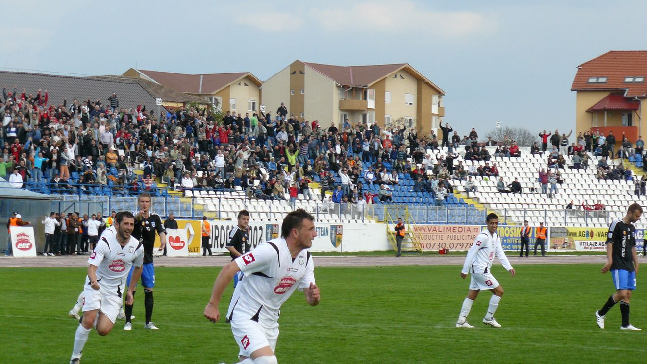 "Călăul" oltenilor:** "Un gol e pentru Gicu Grozav, unul pentru familie!"